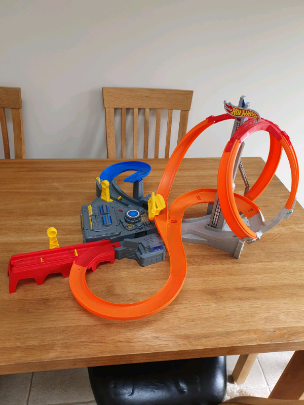 hot wheels battery launcher